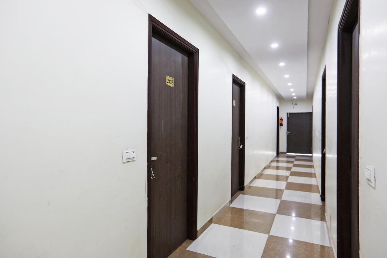 ホテルOyo 48501 Dayal Regency Hapur エクステリア 写真